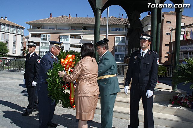 Misa da del Pilar y acto institucional de homenaje a la bandera de Espaa - 2011 - 166