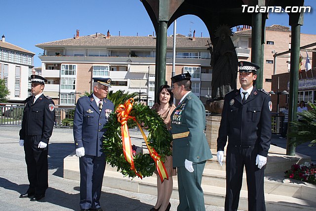 Misa da del Pilar y acto institucional de homenaje a la bandera de Espaa - 2011 - 167