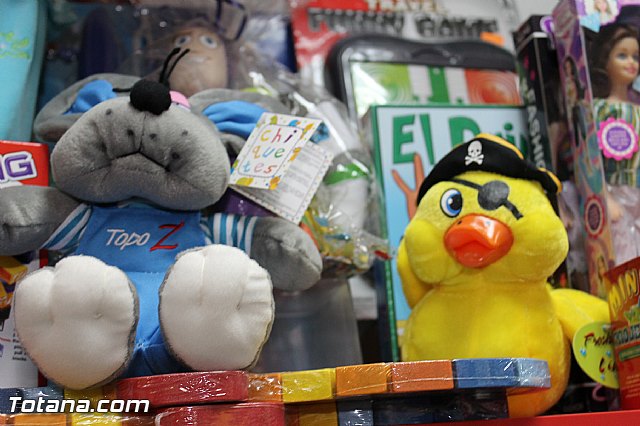 Pap Noel visit Mundo Piatas para recoger las cartas de los ms peques de la casa - 26