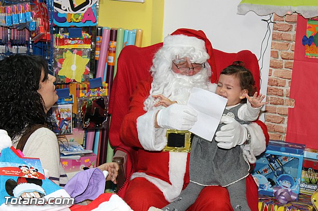 Pap Noel visit Mundo Piatas para recoger las cartas de los ms peques de la casa - 67