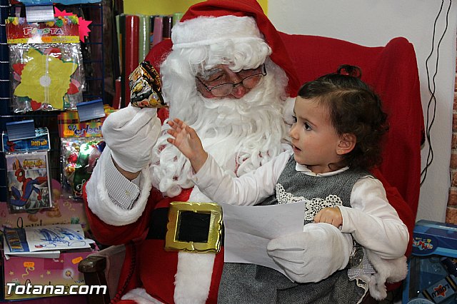 Pap Noel visit Mundo Piatas para recoger las cartas de los ms peques de la casa - 68