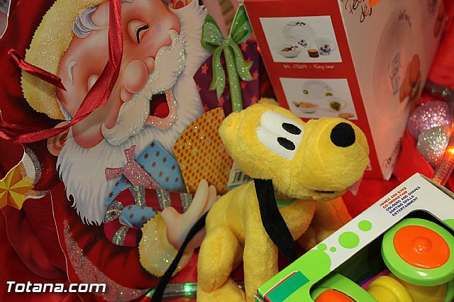 Pap Noel visit Mundo Piatas para recoger las cartas de los ms peques de la casa - 88