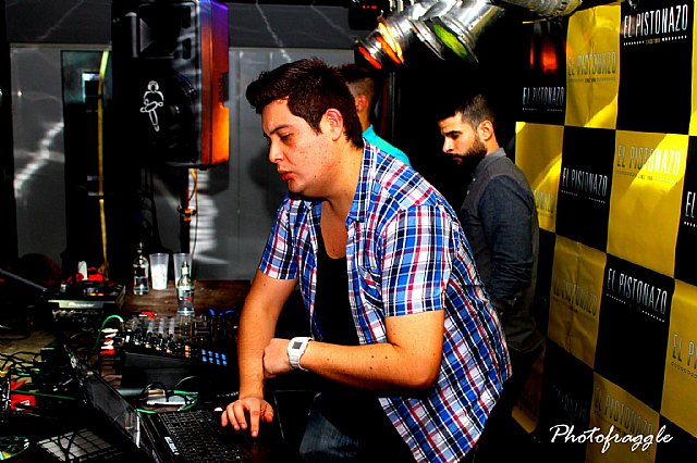 La Pea El Pistonazo y el Grupo Miras organizaron el Carnival Group Party - 43