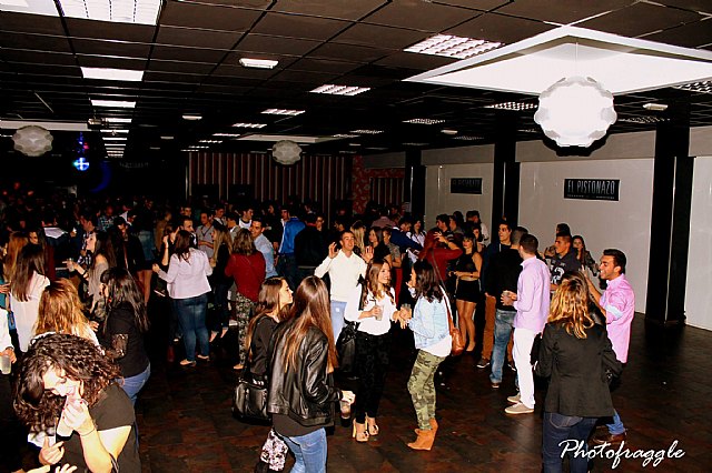 La Pea El Pistonazo y el Grupo Miras organizaron el Carnival Group Party - 95