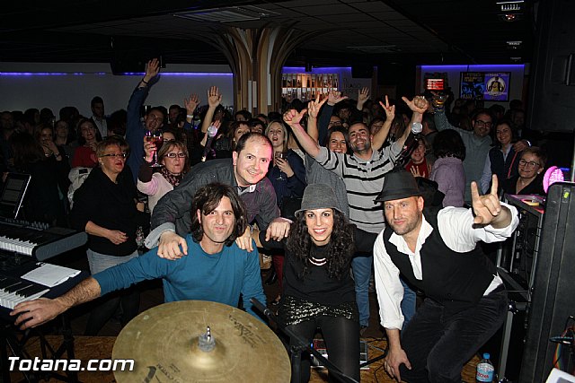 Tributo a Mecano y monlogo de Miki Dkai. Platea Loungebar   - 55