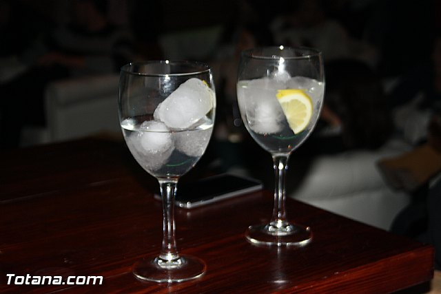 Tributo a Mecano y monlogo de Miki Dkai. Platea Loungebar   - 131