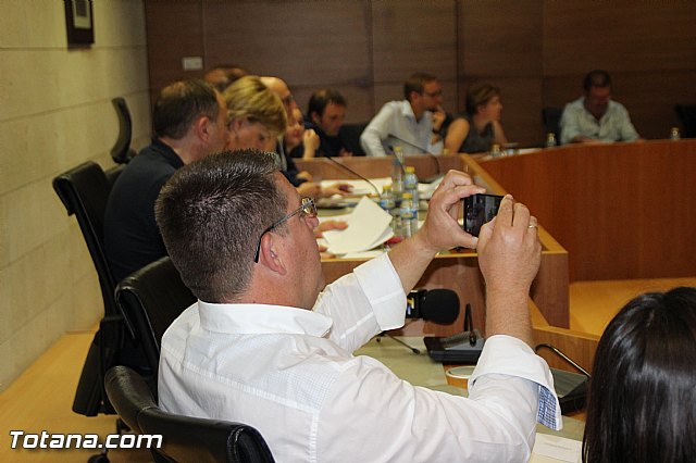 Pleno extraordinario, sorteo de mesas, LGTB y Lnea Alta Tensin  - 47