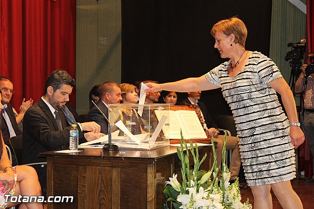 Constitucin de la nueva Corporacin municipal del Ayuntamiento de Totana, legislatura 2015/19 - 367
