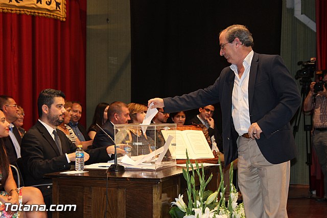 Constitucin de la nueva Corporacin municipal del Ayuntamiento de Totana, legislatura 2015/19 - 368