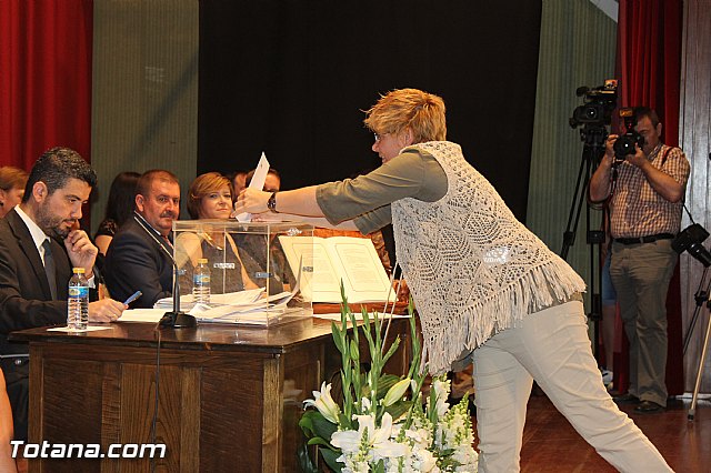 Constitucin de la nueva Corporacin municipal del Ayuntamiento de Totana, legislatura 2015/19 - 373