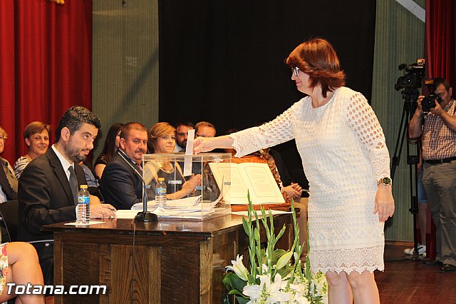 Constitucin de la nueva Corporacin municipal del Ayuntamiento de Totana, legislatura 2015/19 - 376