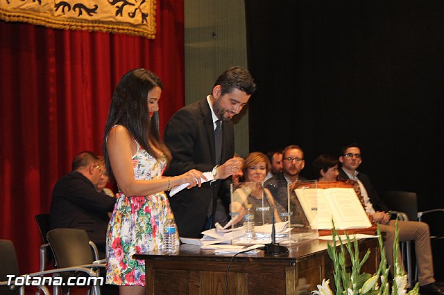 Constitucin de la nueva Corporacin municipal del Ayuntamiento de Totana, legislatura 2015/19 - 380