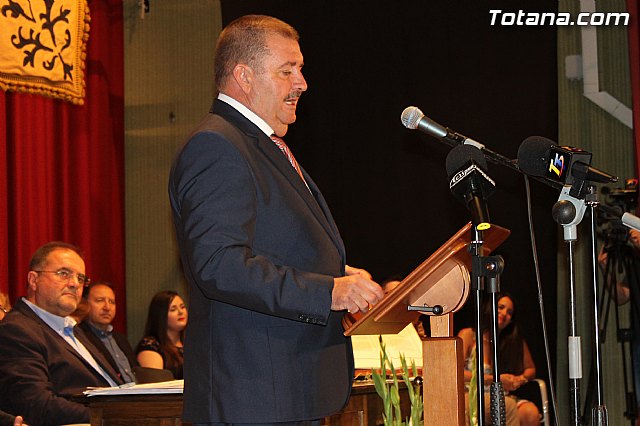 Constitucin de la nueva Corporacin municipal del Ayuntamiento de Totana, legislatura 2015/19 - 393