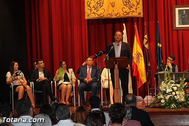 Constitucin de la nueva Corporacin municipal del Ayuntamiento de Totana, legislatura 2015/19 - 401