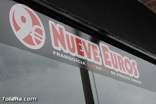 Inauguracin NUEVE EUROS Totana - 2
