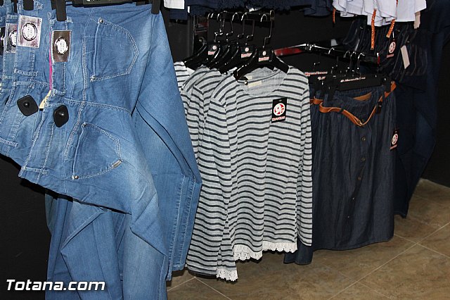 Inauguracin NUEVE EUROS Totana - 16