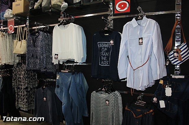 Inauguracin NUEVE EUROS Totana - 20