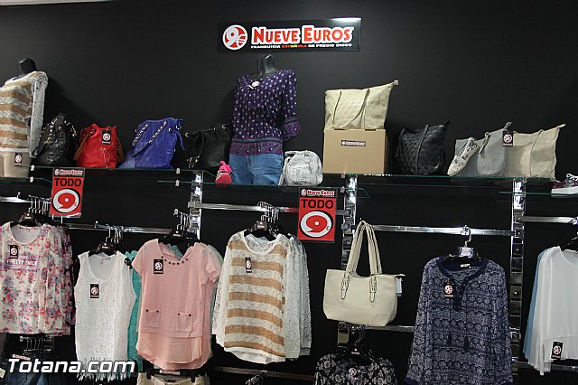 Inauguracin NUEVE EUROS Totana - 63