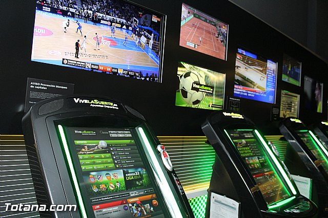 Inauguracin Saln de Juegos Orenes en Totana - 9