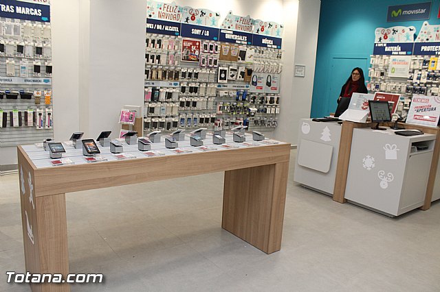 Abre sus puertas Phone House en Totana - 5