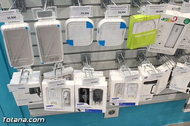 Abre sus puertas Phone House en Totana - 46