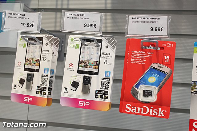 Abre sus puertas Phone House en Totana - 59