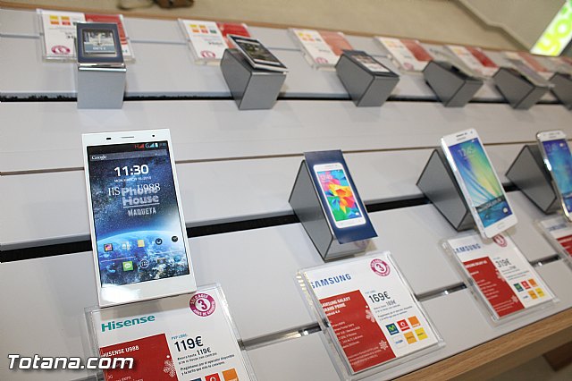 Abre sus puertas Phone House en Totana - 84