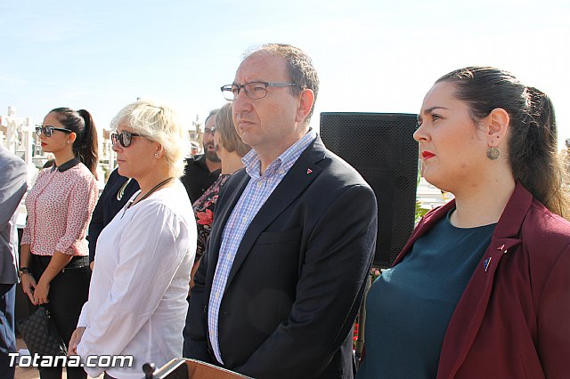 Acto institucional de descubrimiento de la lpida en memoria de los 11 fusilados de Totana y Aledo en octubre 1939 - 32