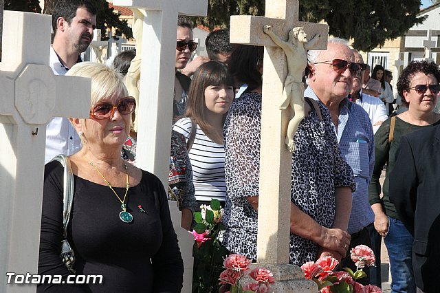 Acto institucional de descubrimiento de la lpida en memoria de los 11 fusilados de Totana y Aledo en octubre 1939 - 42
