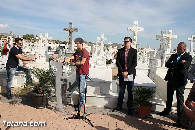 Acto institucional de descubrimiento de la lpida en memoria de los 11 fusilados de Totana y Aledo en octubre 1939 - 54