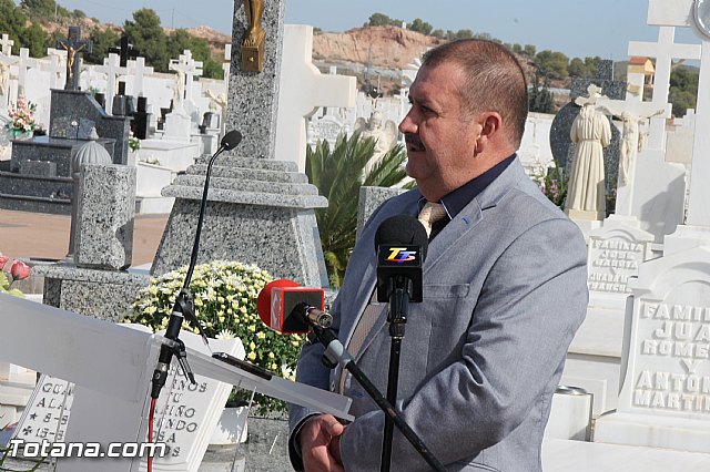 Acto institucional de descubrimiento de la lpida en memoria de los 11 fusilados de Totana y Aledo en octubre 1939 - 56