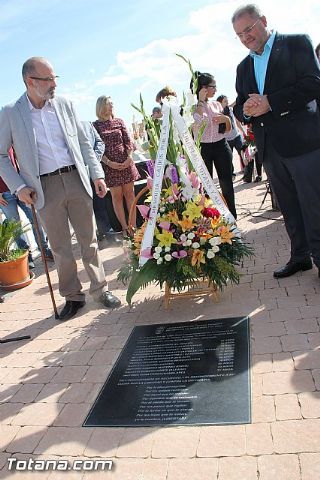 Acto institucional de descubrimiento de la lpida en memoria de los 11 fusilados de Totana y Aledo en octubre 1939 - 71
