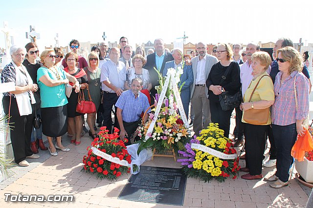 Acto institucional de descubrimiento de la lpida en memoria de los 11 fusilados de Totana y Aledo en octubre 1939 - 74