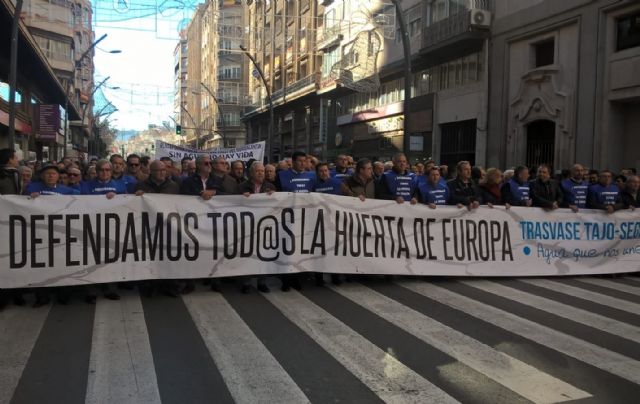 Movilizaciones promovidas por el Crculo del Agua en demanda de agua - 13/12/2017 - 140