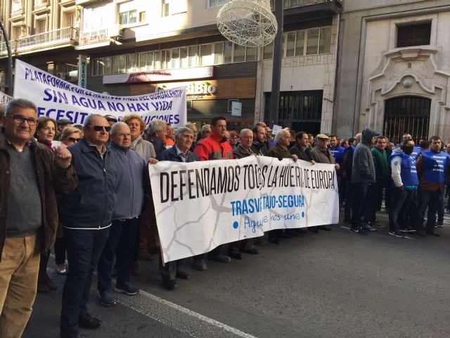 Movilizaciones promovidas por el Crculo del Agua en demanda de agua - 13/12/2017 - 142