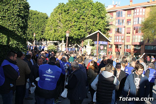 Movilizaciones promovidas por el Crculo del Agua en demanda de agua - 13/12/2017 - 11