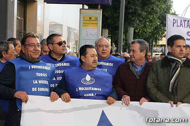 Movilizaciones promovidas por el Crculo del Agua en demanda de agua - 13/12/2017 - 47