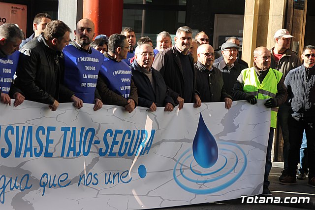 Movilizaciones promovidas por el Crculo del Agua en demanda de agua - 13/12/2017 - 49