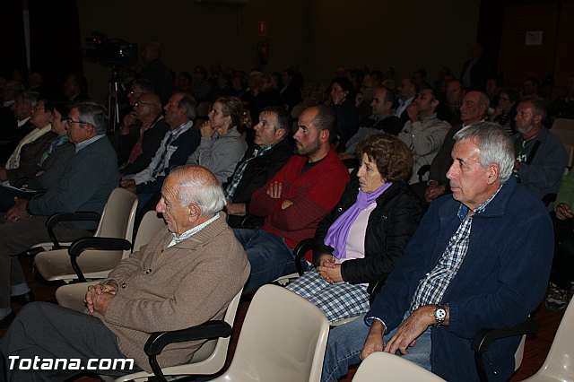 Reunin con vecinos de Totana afectados por el trazado de la lnea de alta tensin - 17
