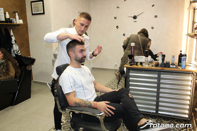 Inauguracin de BarberRos - 149