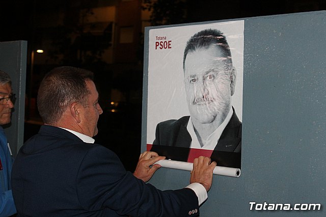 Pegada de carteles Elecciones 26M - 13