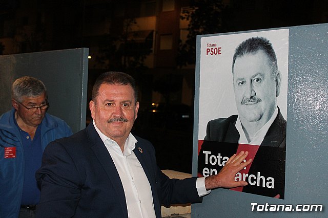 Pegada de carteles Elecciones 26M - 17