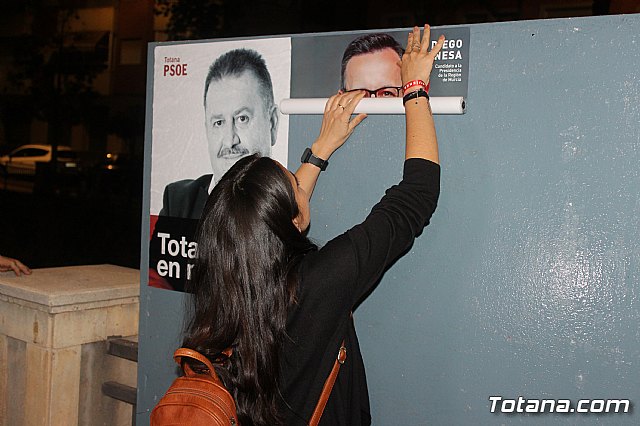 Pegada de carteles Elecciones 26M - 21