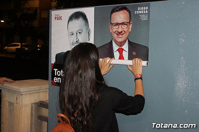 Pegada de carteles Elecciones 26M - 24