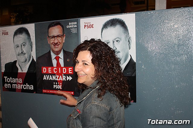 Pegada de carteles Elecciones 26M - 36