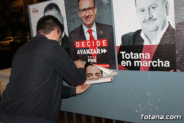 Pegada de carteles Elecciones 26M - 42