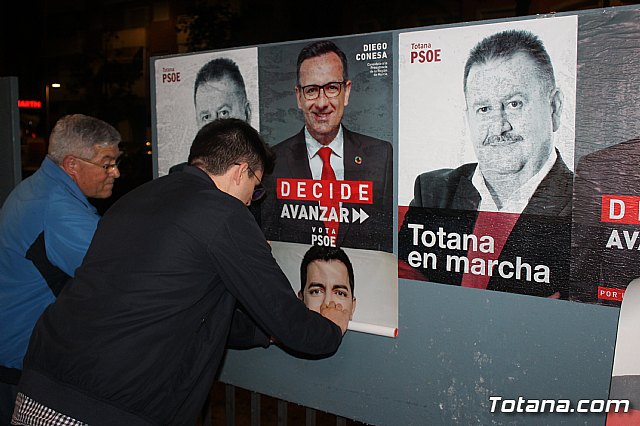 Pegada de carteles Elecciones 26M - 44