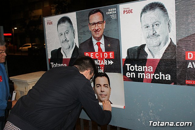 Pegada de carteles Elecciones 26M - 45