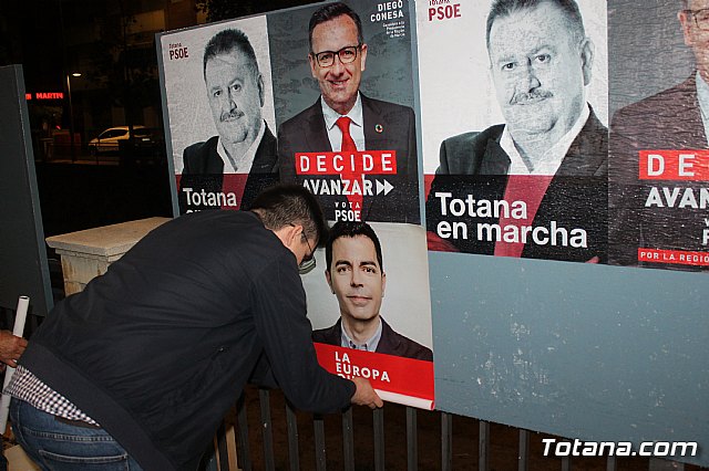 Pegada de carteles Elecciones 26M - 46