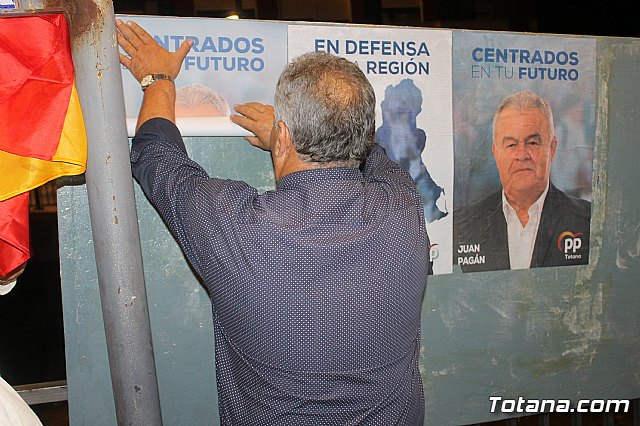 Pegada de carteles Elecciones 26M - 52